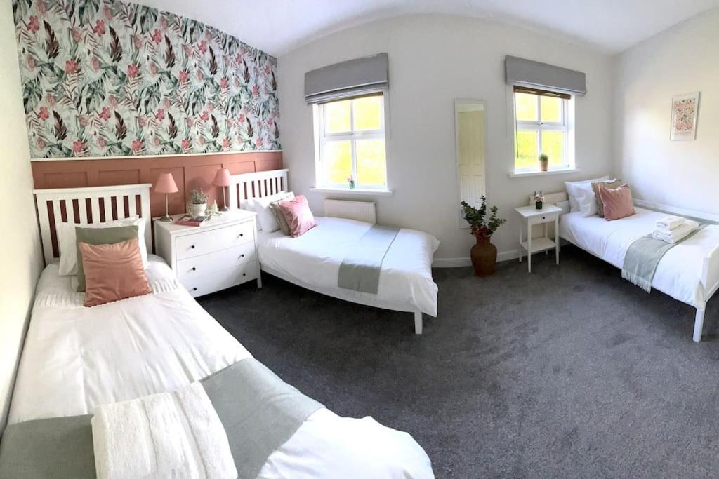 Olive Holiday Cottage Matlock マトロック エクステリア 写真
