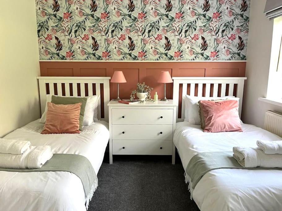 Olive Holiday Cottage Matlock マトロック エクステリア 写真